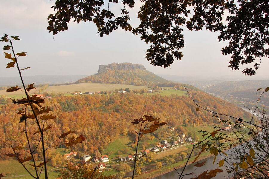 Ausblick vom Patrouillenweg zum Lilienstein